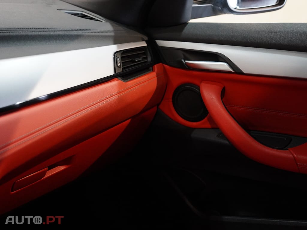 BMW X2 18 i sDrive Advantage