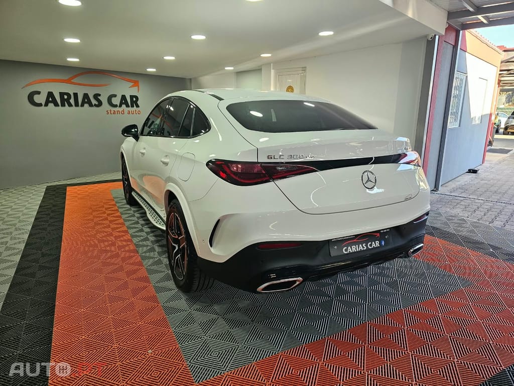 Mercedes-Benz GLC 300 de 4MATIC AMG Line