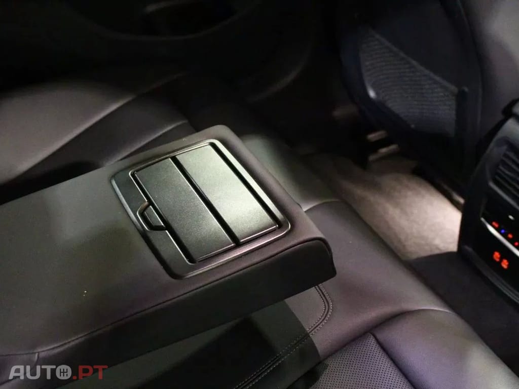 BMW 320 e Line Sport Auto