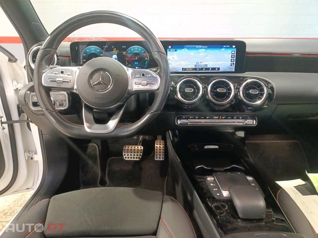 Mercedes-Benz A 250 e AMG Line