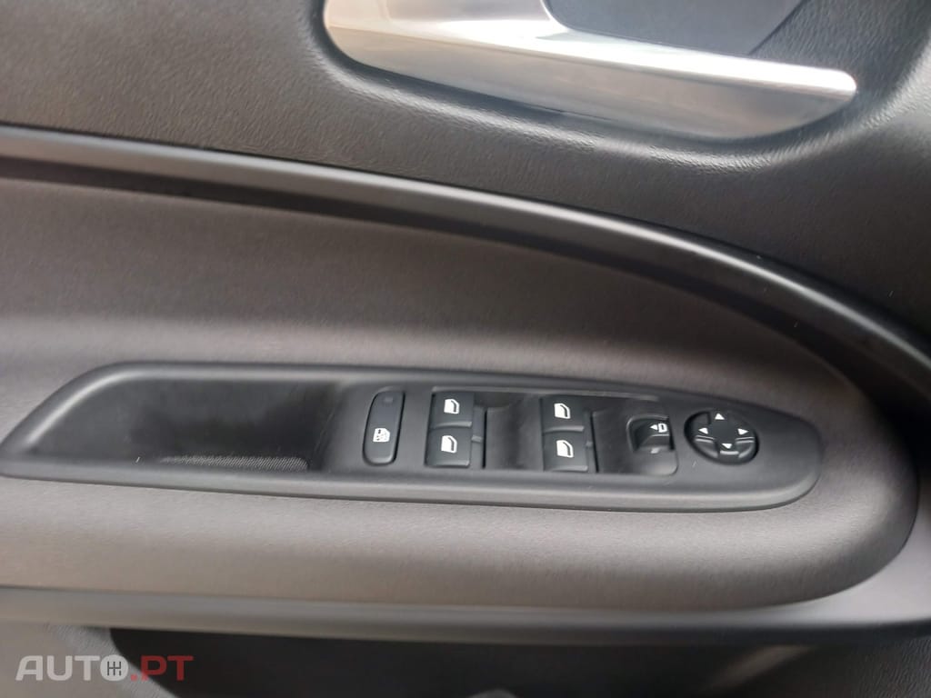 Alfa Romeo Junior 1.2 Speciale eDCT6