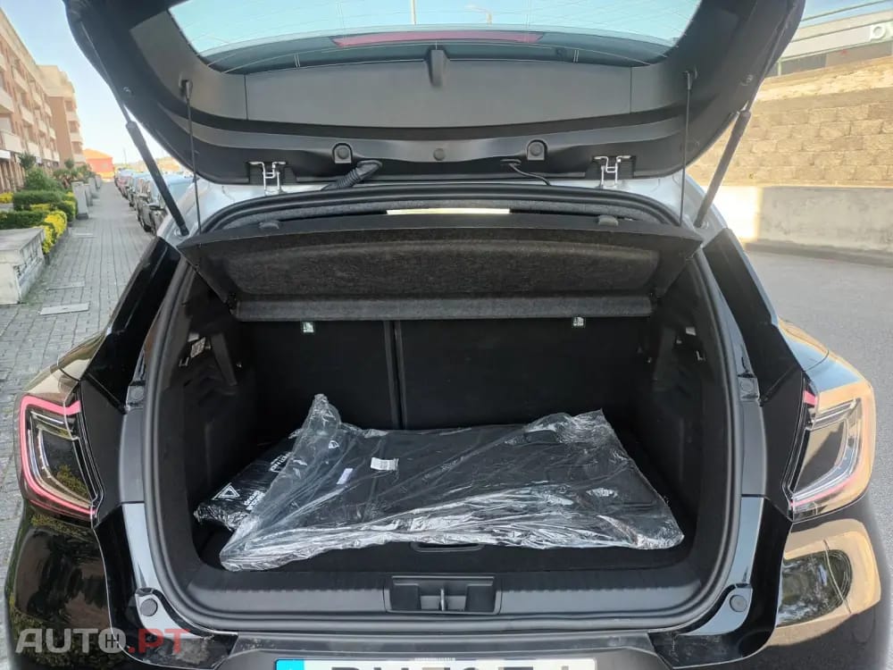 Renault Captur 1.6 E-Tech Full Hybrid Techno