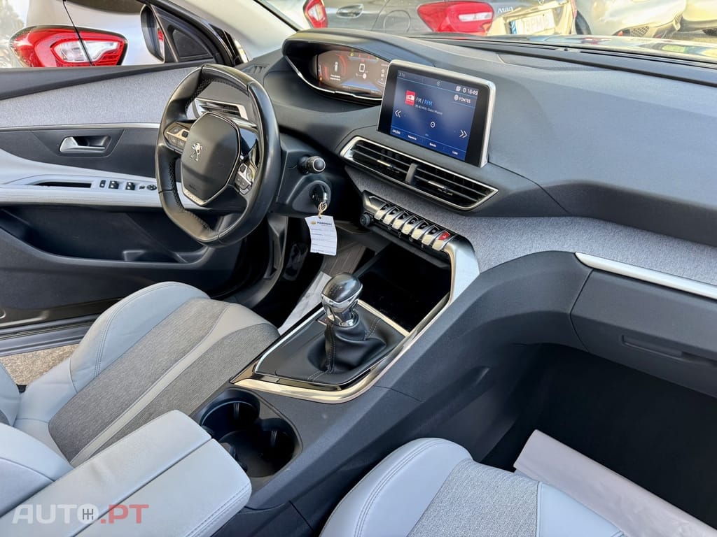 Peugeot 3008 1.5 BlueHDi Allure