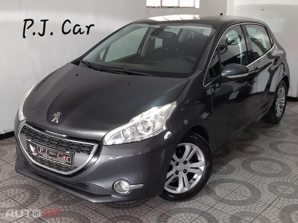 Peugeot 208 Allure 1.6 E-HDI 92 CV
