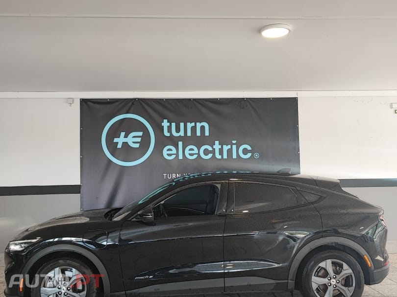 Ford Mustang Mach-E 98.7 kWh Premium