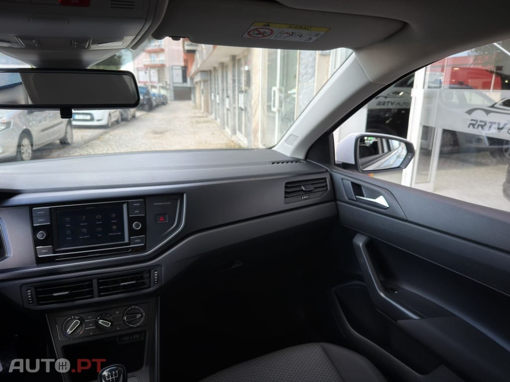 Volkswagen Polo 1.0 Confortline