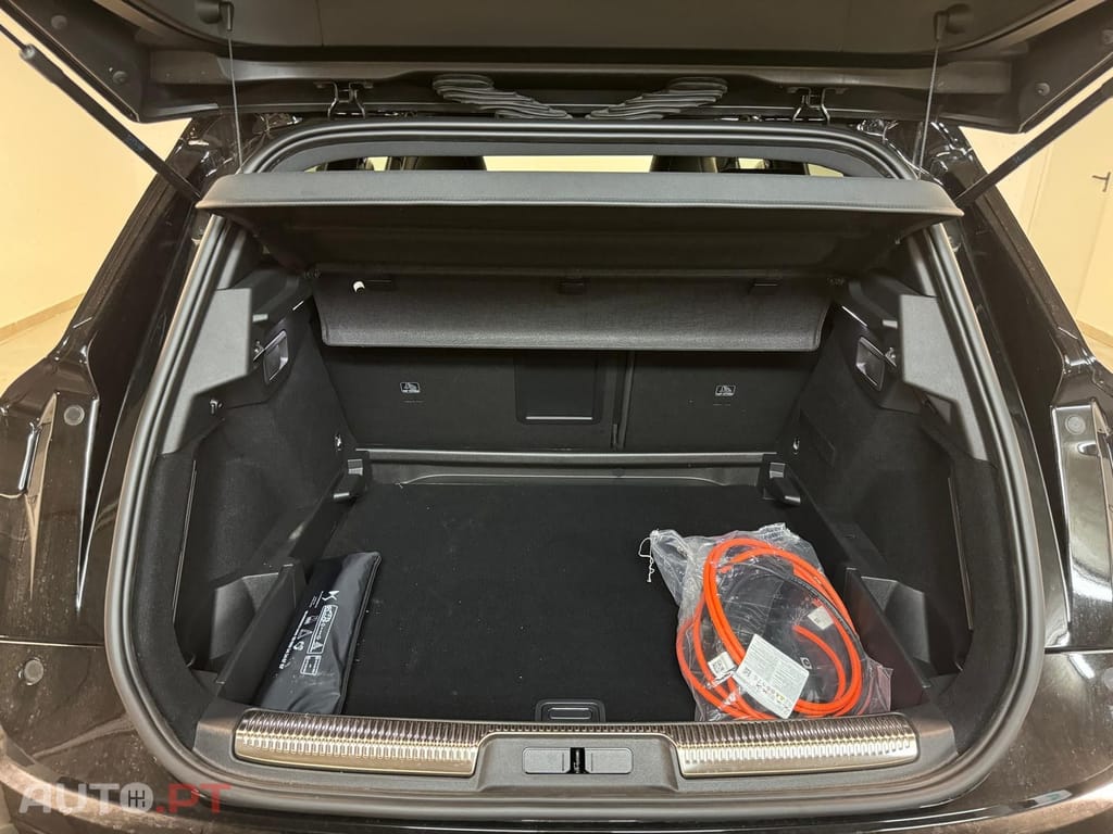 DS DS7 E-Tense Performance Line EAT8