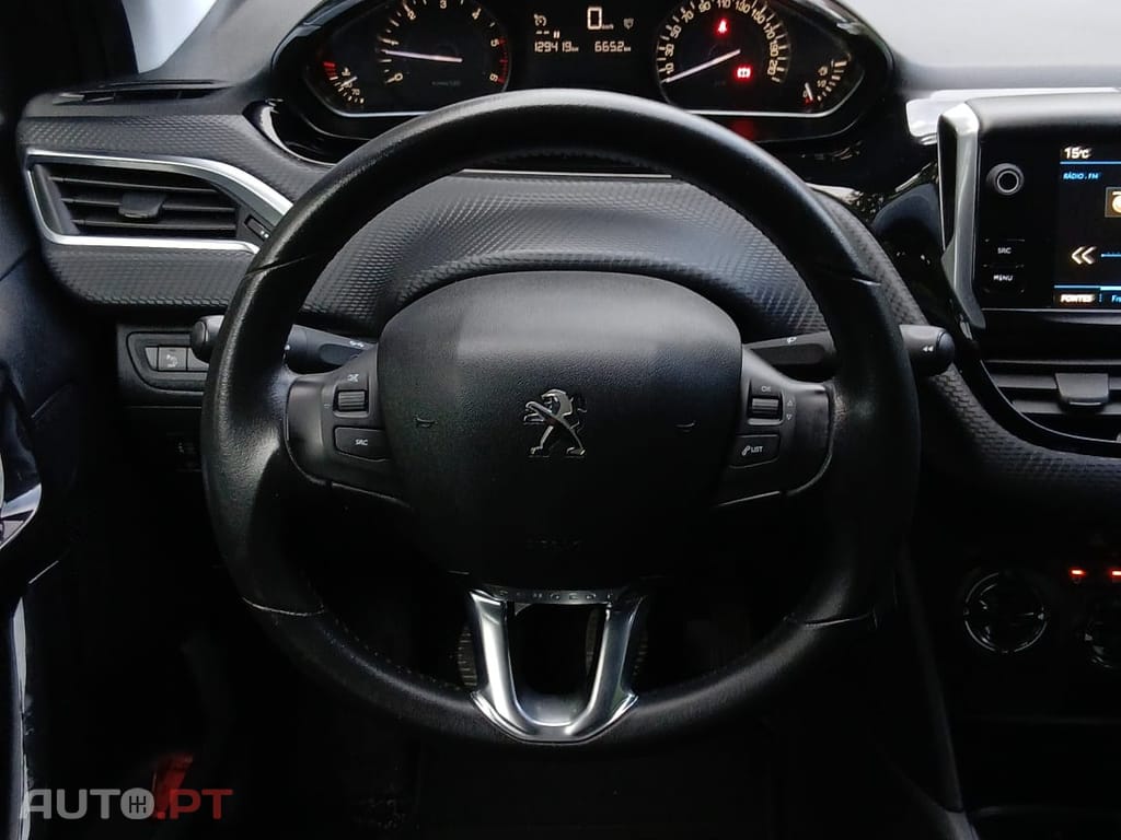 Peugeot 208 CCBHW6