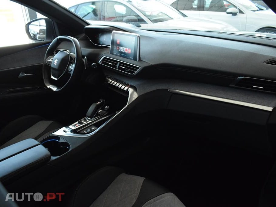 Peugeot 3008 1.6 Hybrid4 GT e-EAT8