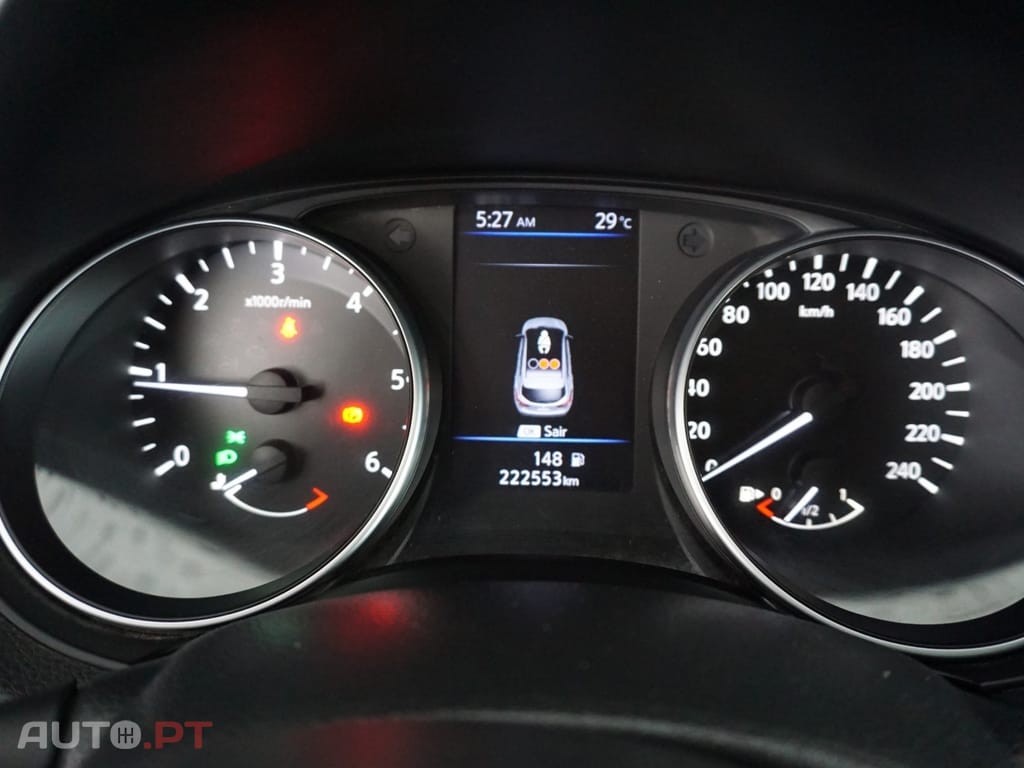 Nissan Qashqai 1.5 dCi N-Connecta J18