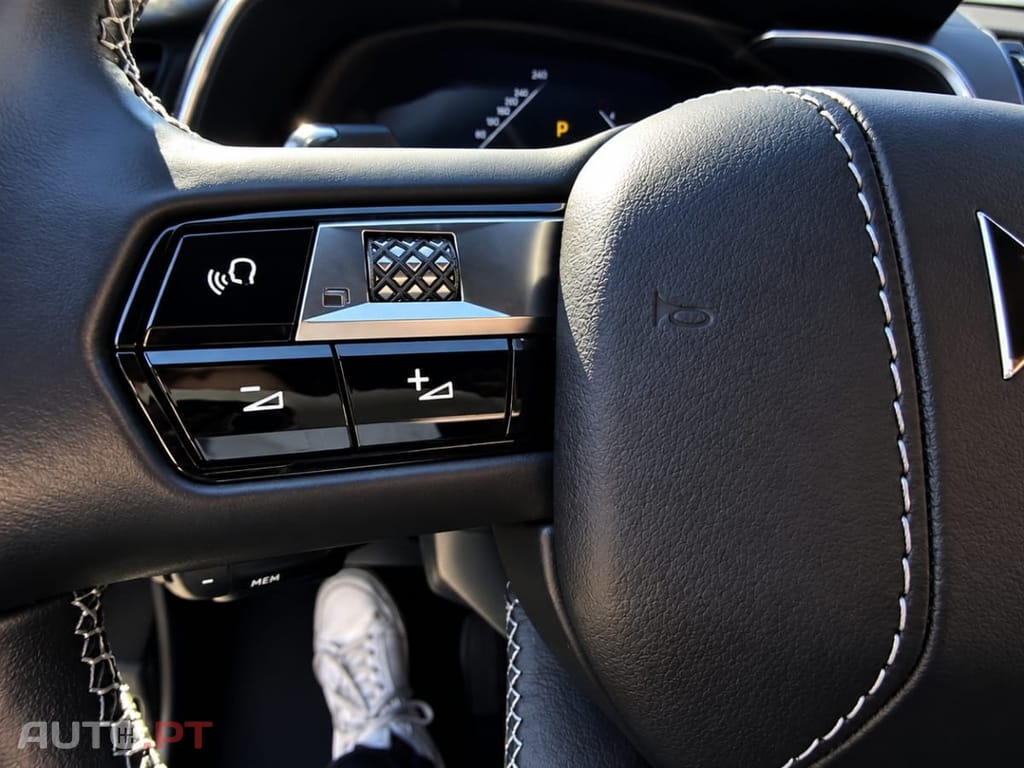 DS DS7 Crossback 2.0 BlueHDi La Première EAT8