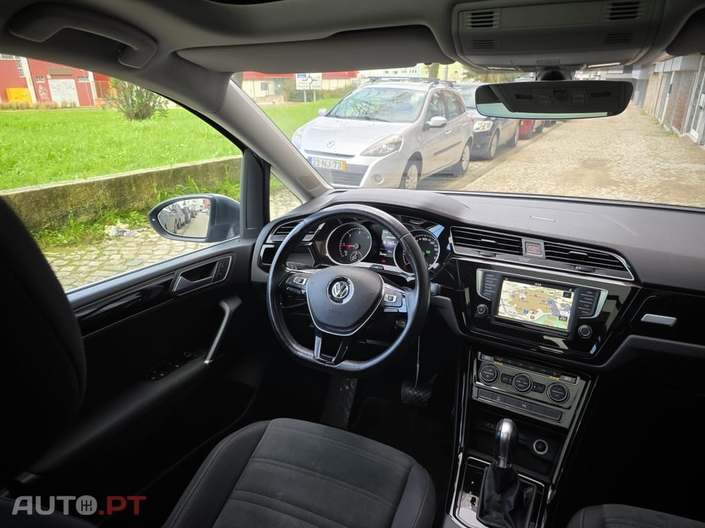 Volkswagen Touran 1.6 TDI Blue.Hig.DSG 5L