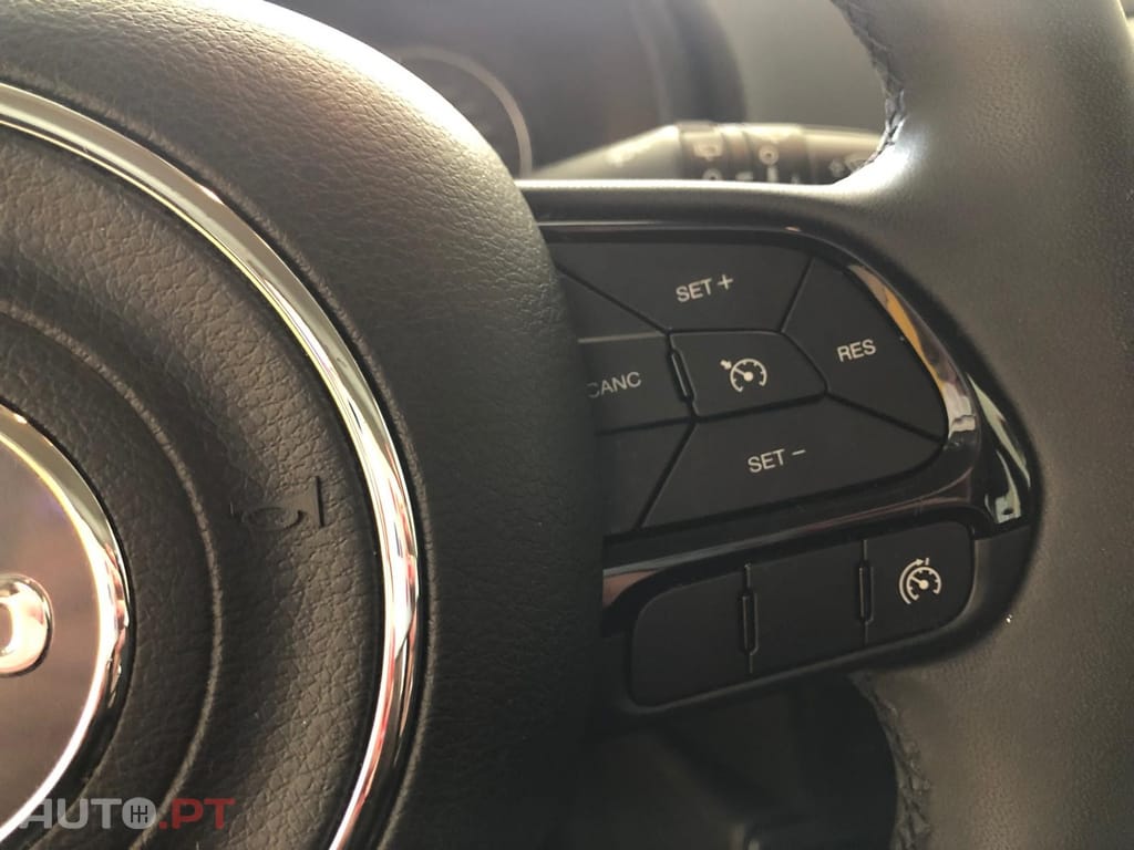 Jeep Renegade 1.0 T Night Eagle