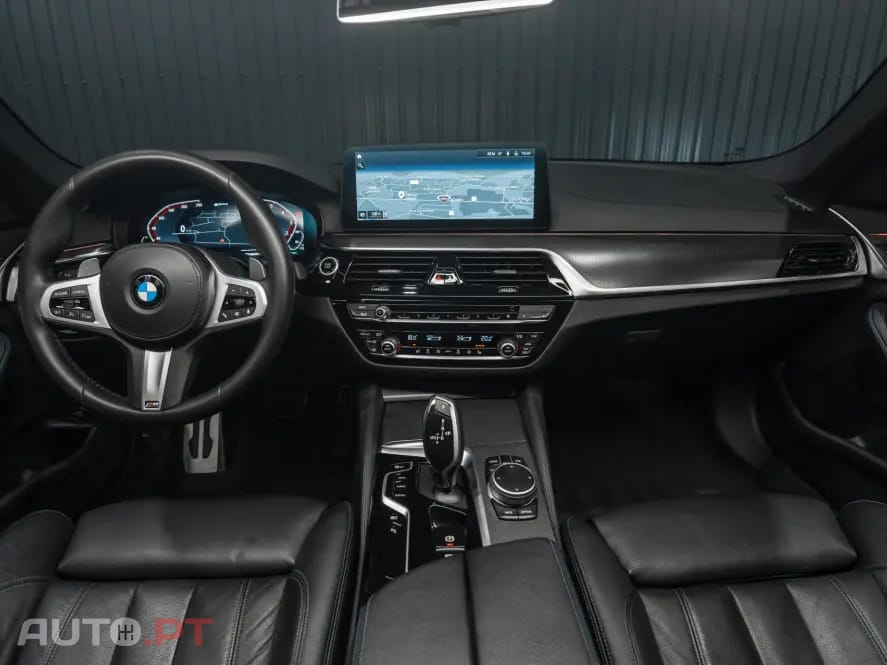 BMW 530 e Pack Desportivo M
