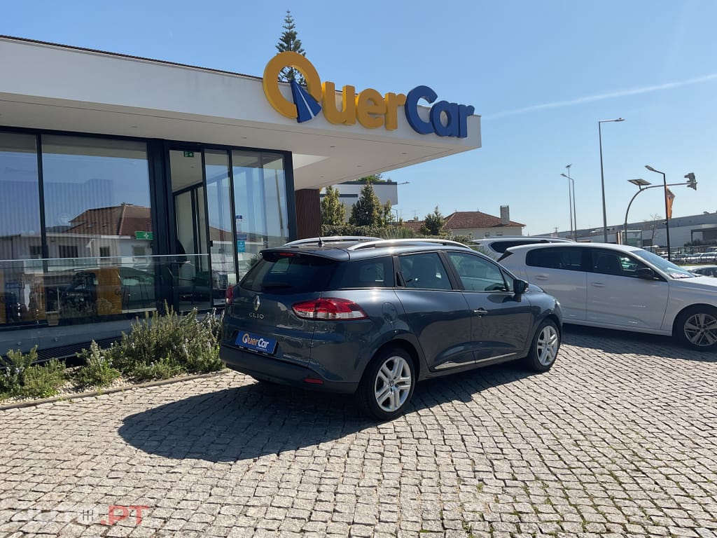 Renault Clio Outro