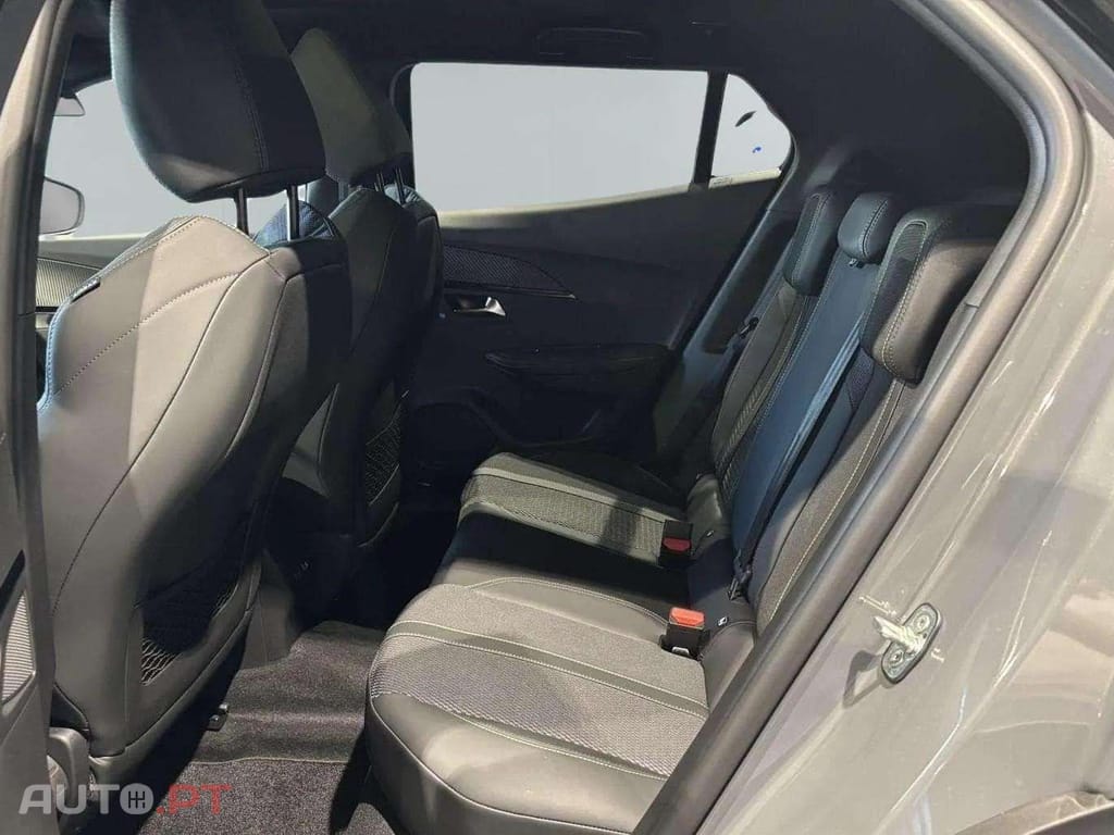 Peugeot 2008 GT HYBRID