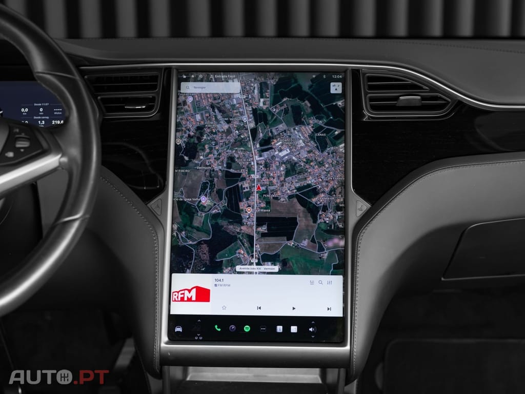 Tesla Model X 75D