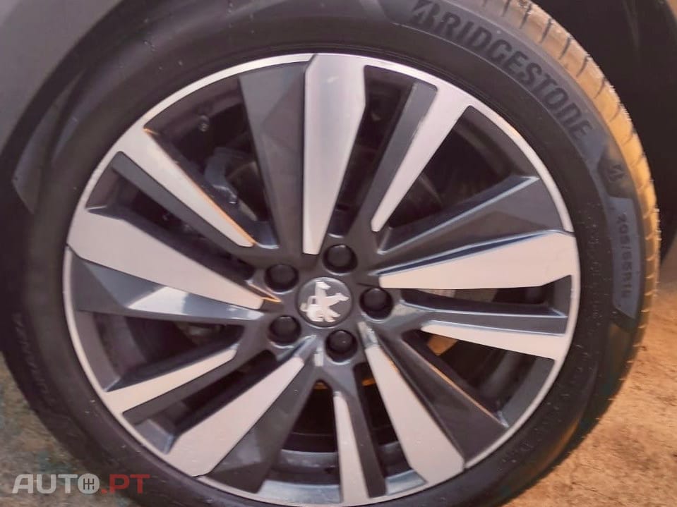 Peugeot 3008 1.5 BlueHDi Allure