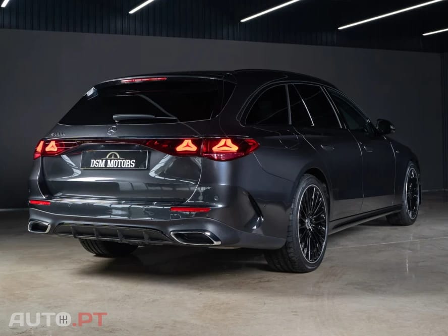 Mercedes-Benz E 300 9G-TRONIC AMG Line