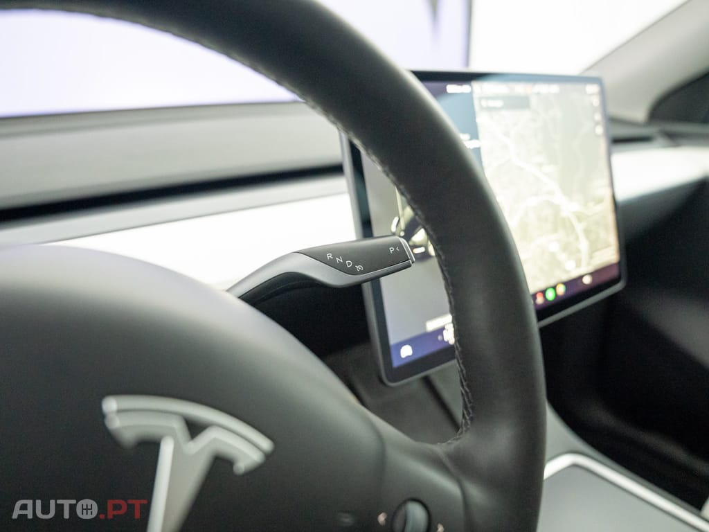 Tesla Model Y Long Range Tração Integral