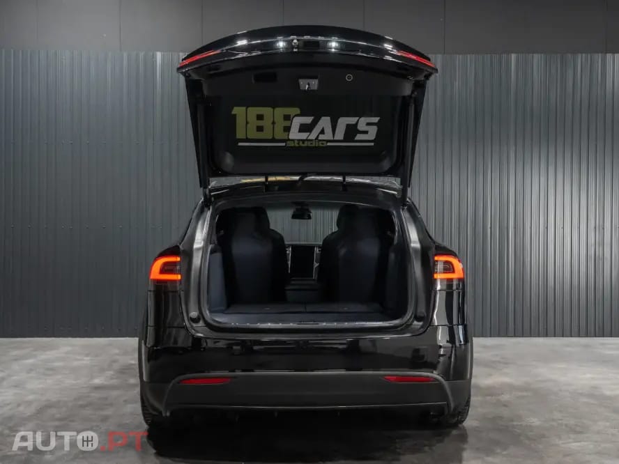 Tesla Model X 100D