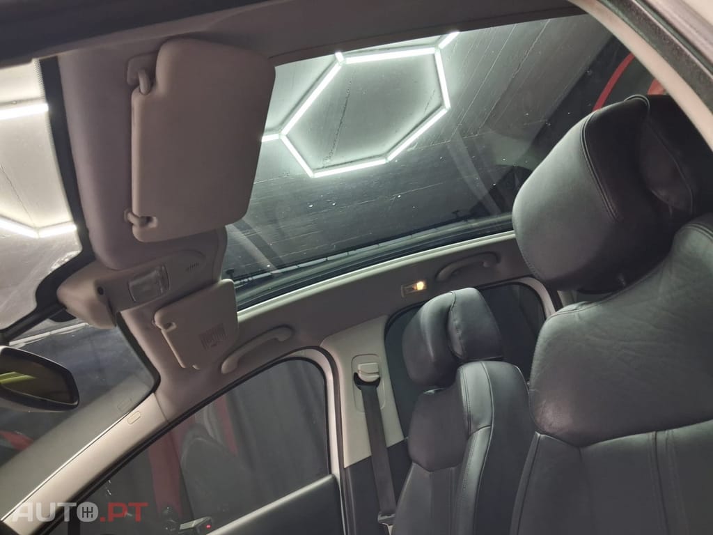 Peugeot 3008 2.0 HDi Hybrid4 Limited Edition — fotografia 12
