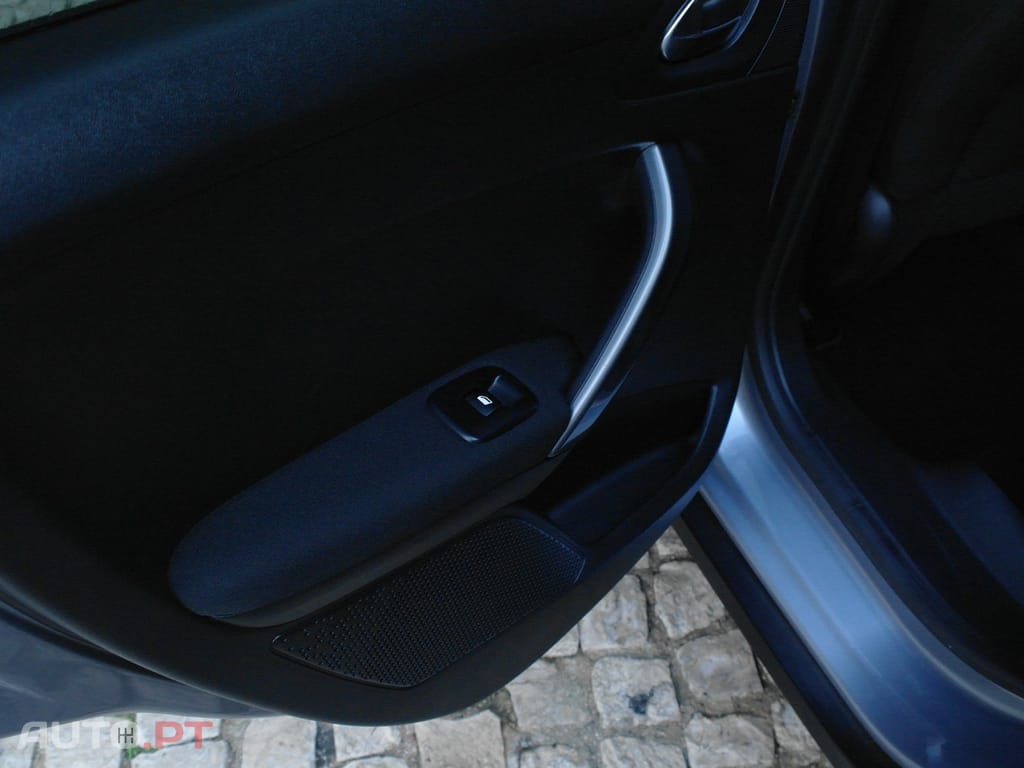 Peugeot 2008 1.2 PureTech Style