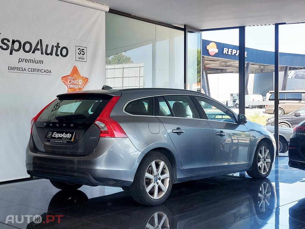 Volvo V60 2.0 D2 Momentum