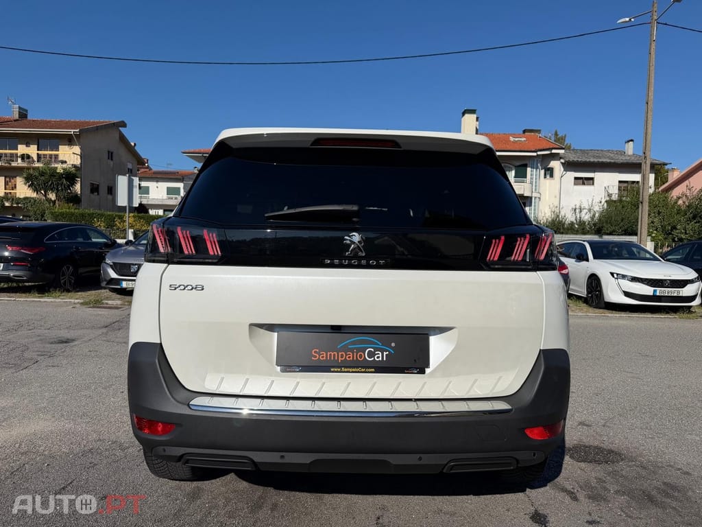 Peugeot 5008 1.5 BlueHDi Allure
