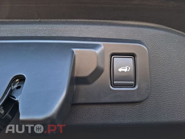 Renault Espace 1.2 E-Tech full hybrid 200cv iconic