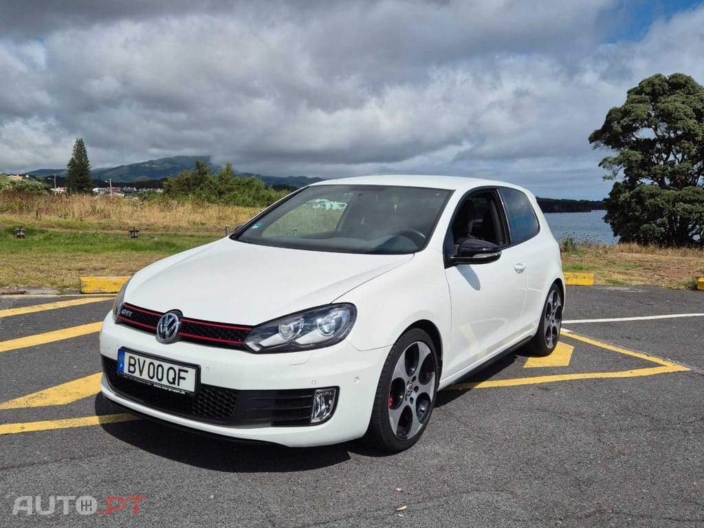 Volkswagen Golf 2.0 TSI GTI