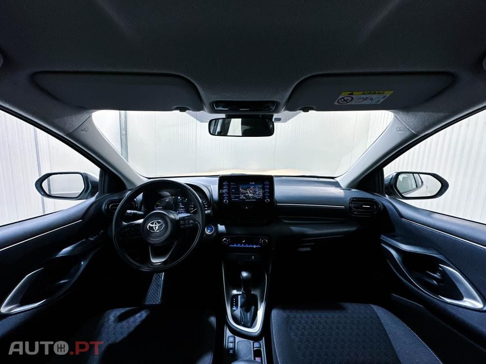 Toyota Yaris Hybrid Dynamic Edition