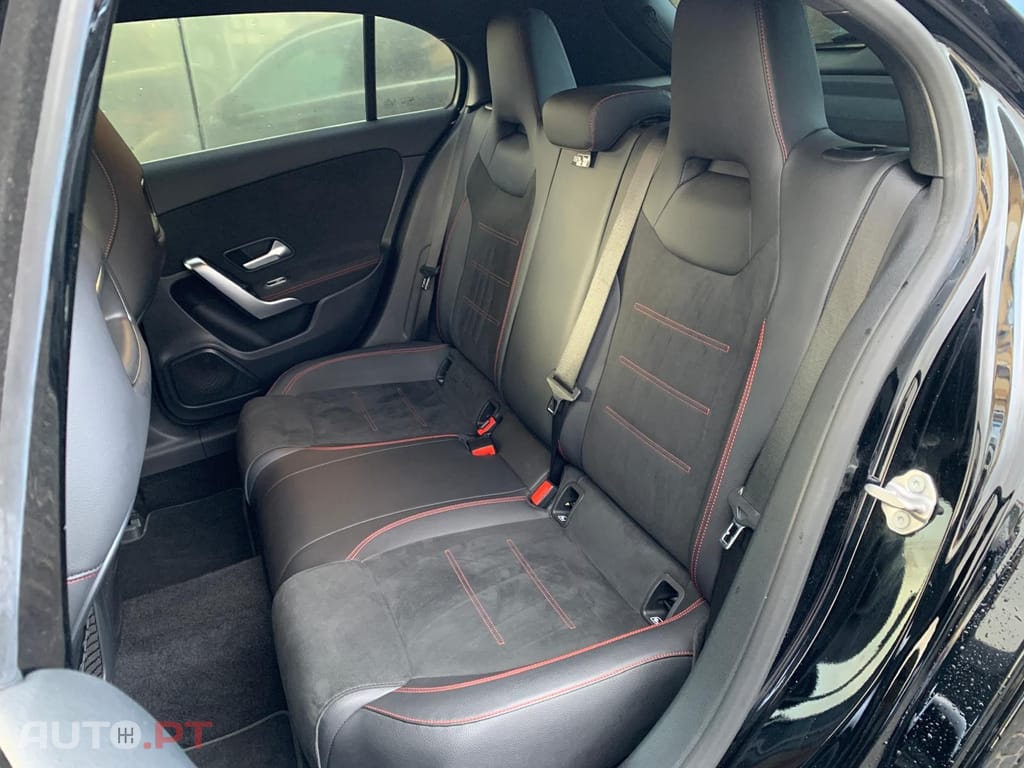 Mercedes-Benz A 250 e AMG Line