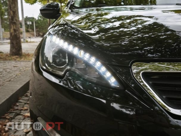 Peugeot 308 1.6 e-HDi Allure J17