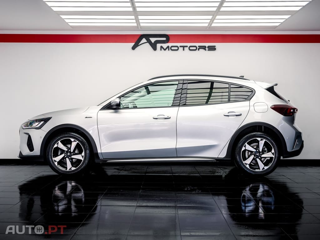 Ford Focus 1.0 EcoBoost MHEV Active