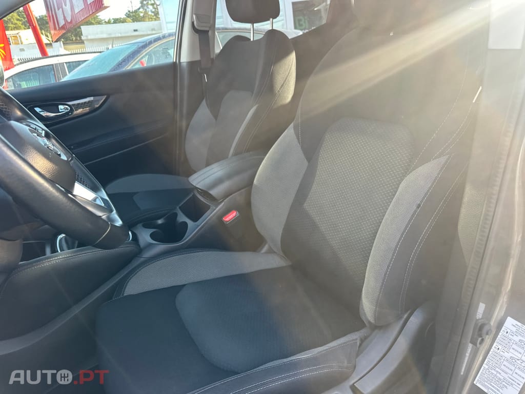 Nissan Qashqai 1.5 dCi N-Connecta Roda Suplente