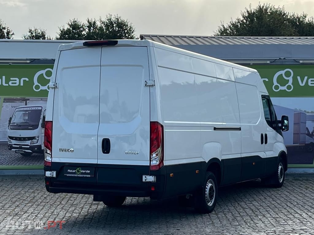 Iveco Daily 3.0  180 CV  L 4 H 2