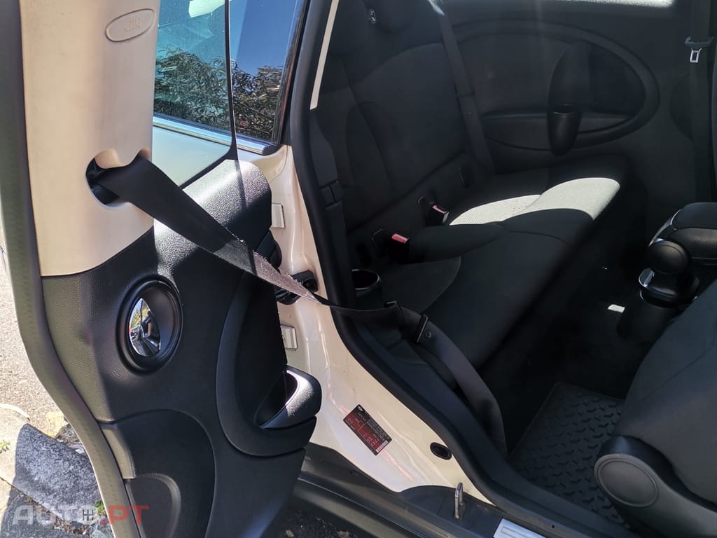 MINI Clubman One D - Van den Broeck