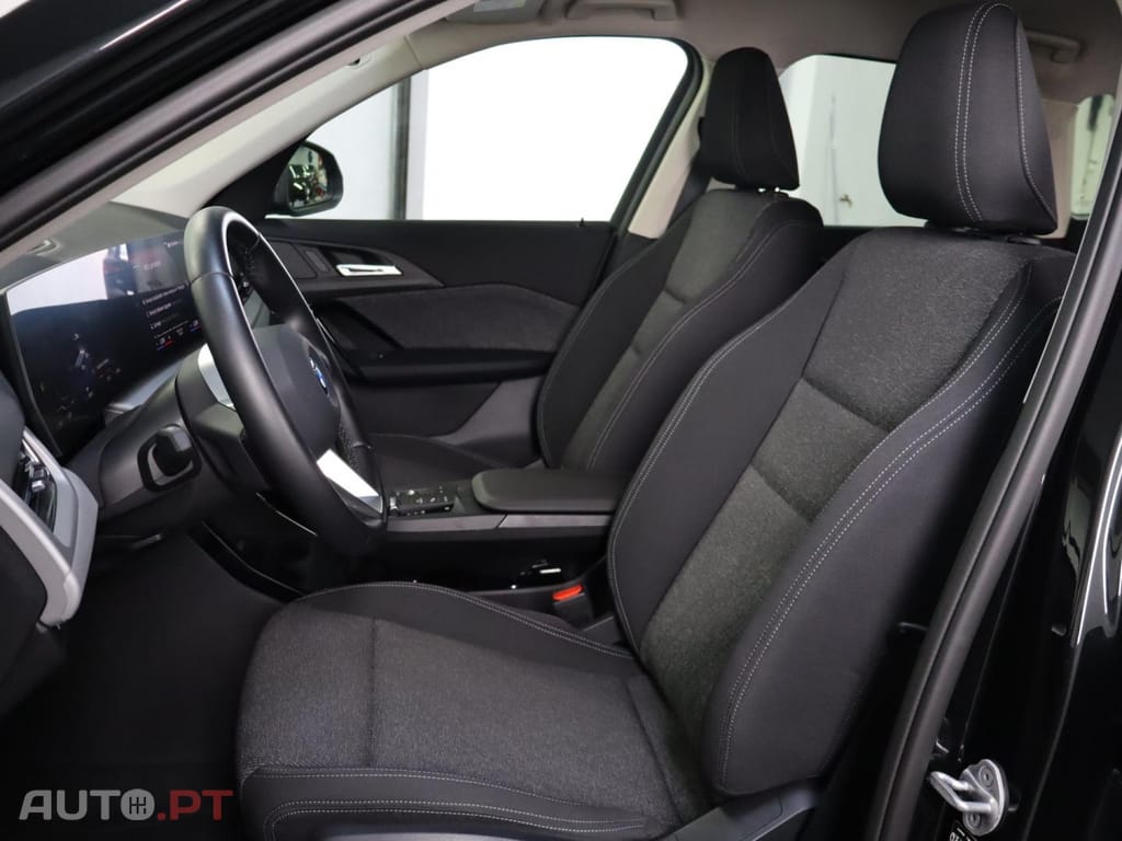 BMW iX1 xDrive30