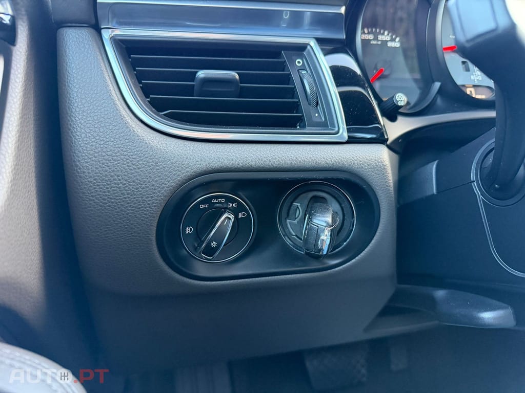 Porsche Macan S