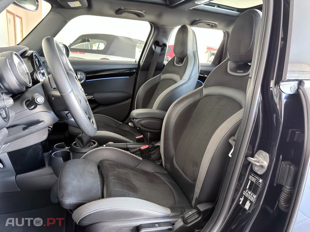 MINI Cooper Cooper John Cooper Works