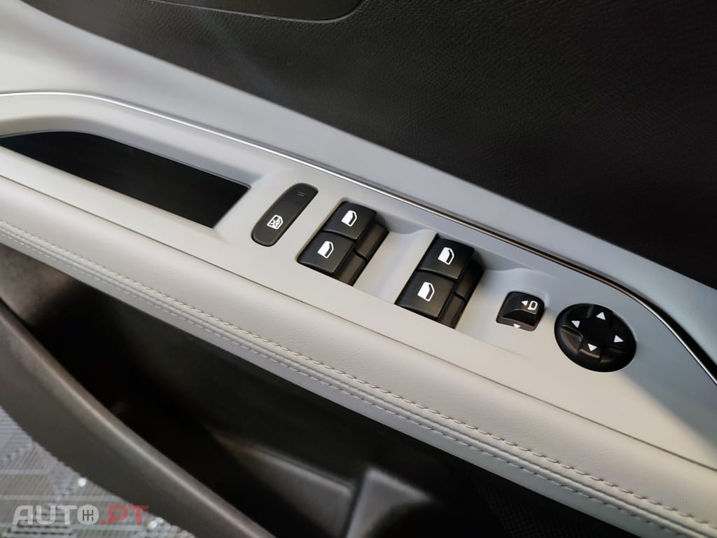 Peugeot 3008 HDI PREMIUM