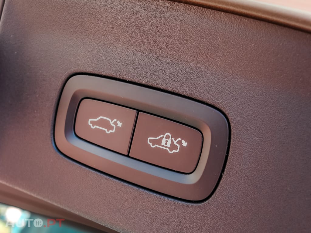 Polestar 2 Long Range 82 kWh AWD