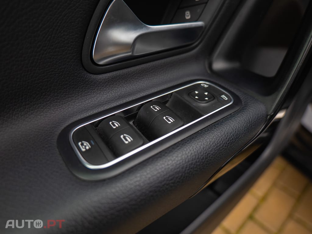 Mercedes-Benz A 180 d Business Solutions