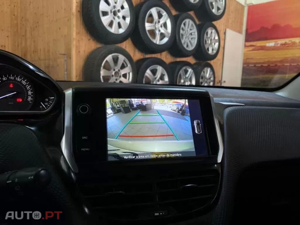 Peugeot 208 1.2 VTi SE Style
