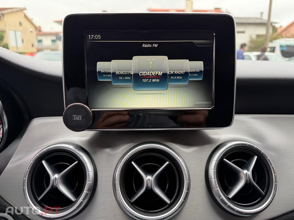 Mercedes-Benz CLA 200 d AMG Line