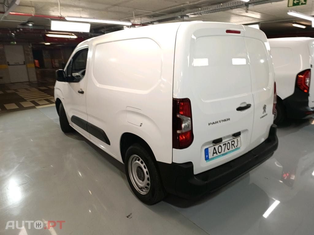 Peugeot Partner PARTNER 1.5 BlueHDi Pro Standard