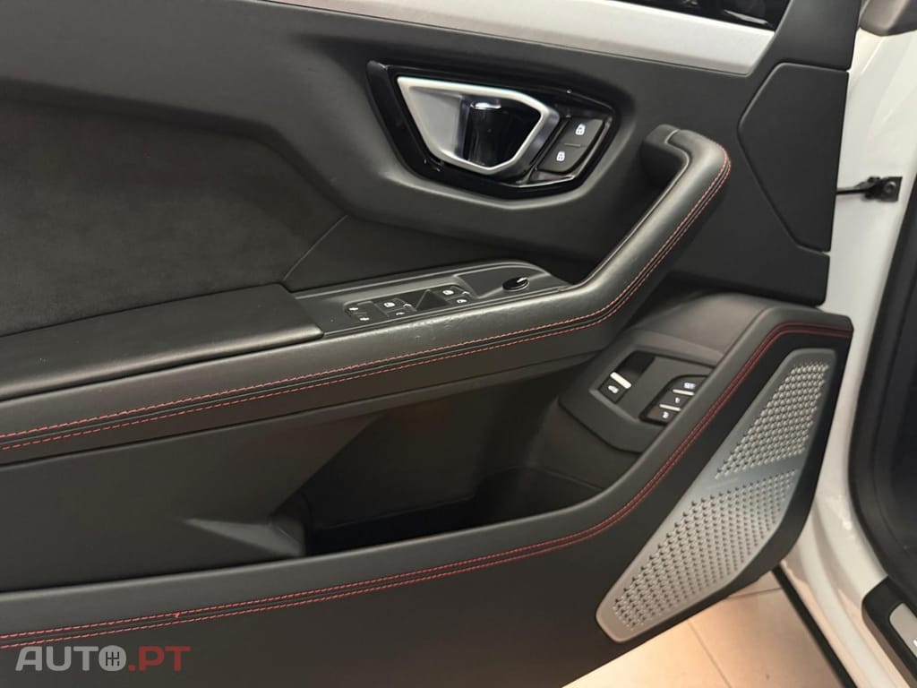 Lamborghini Urus 4.0 V8