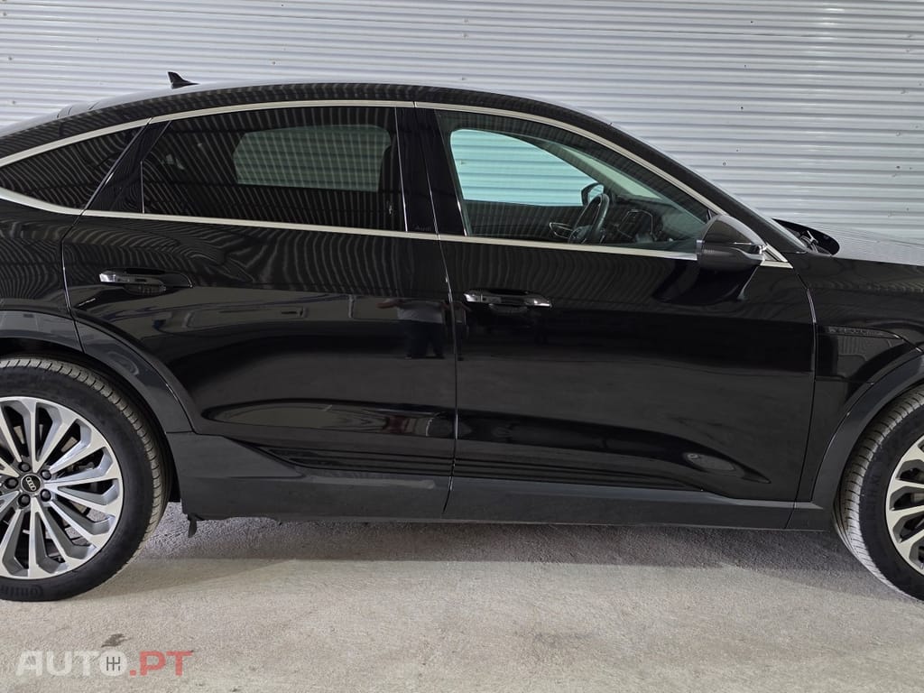 Audi Q8 E-Tron 55 quattro Advanced