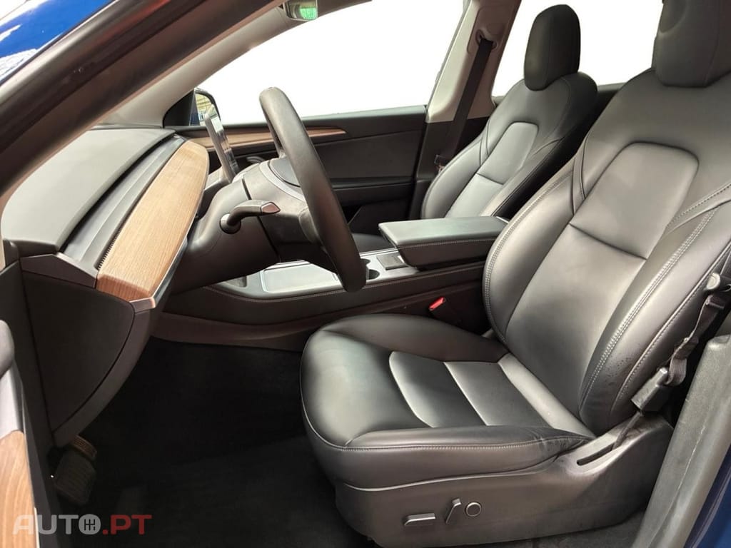 Tesla Model Y Long Range Dual Motor AWD